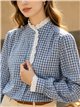 Camisa vichy con puntilla