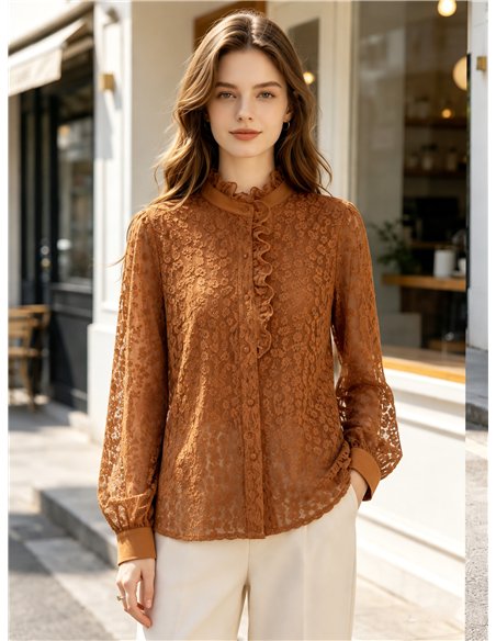 Blusa encaje floral con volante