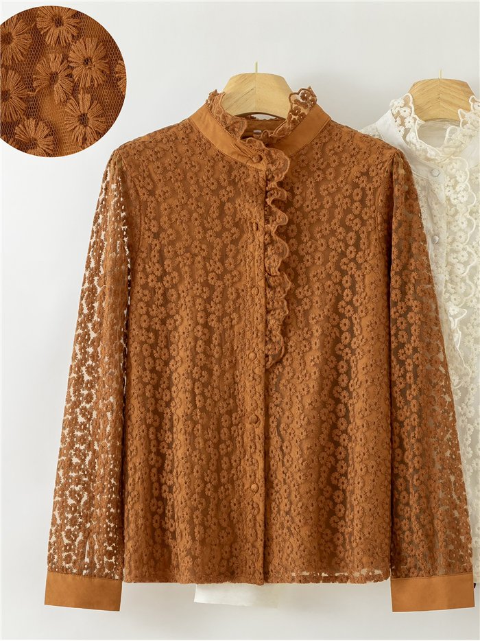 Blusa encaje floral con volante