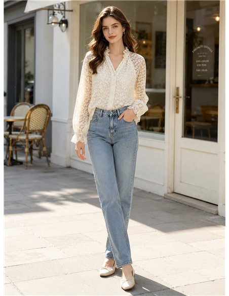 Blusa encaje floral con volante