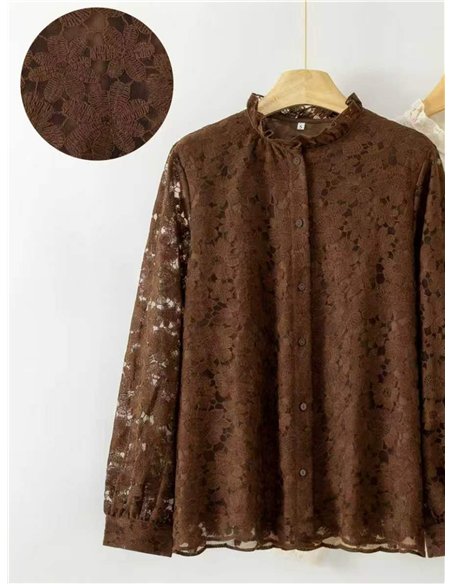 Blusa encaje floral con cuello fruncido