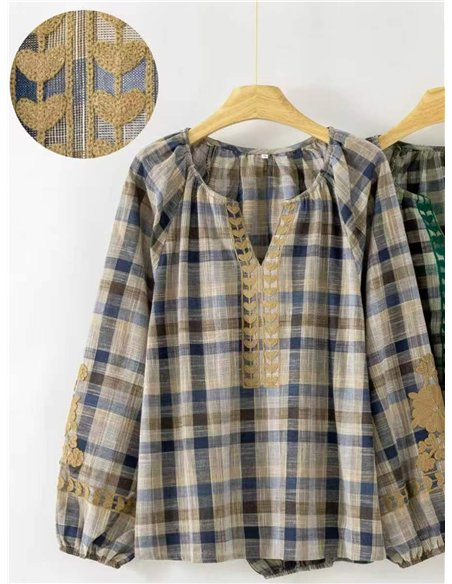 Blusa cuadros con bordado