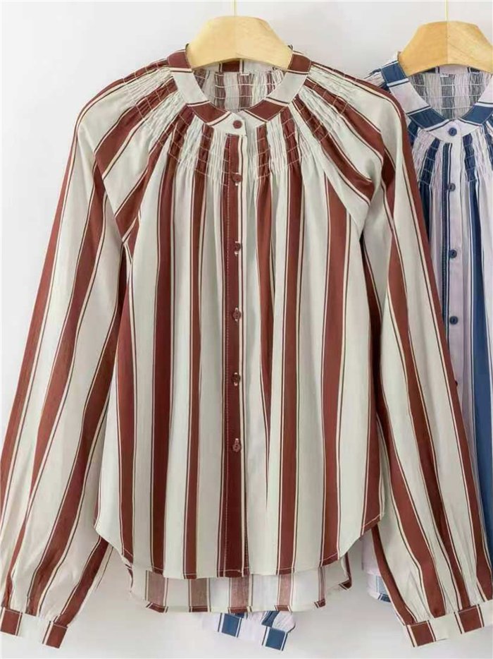 Blusa rayas cuello mao con frunces