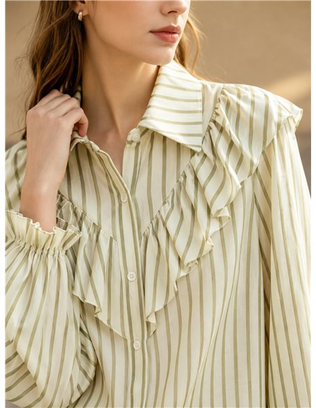 Camicia a righe con volant