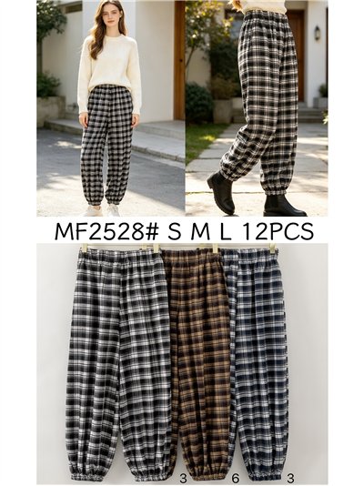 Pantalón jogger cuadros 2