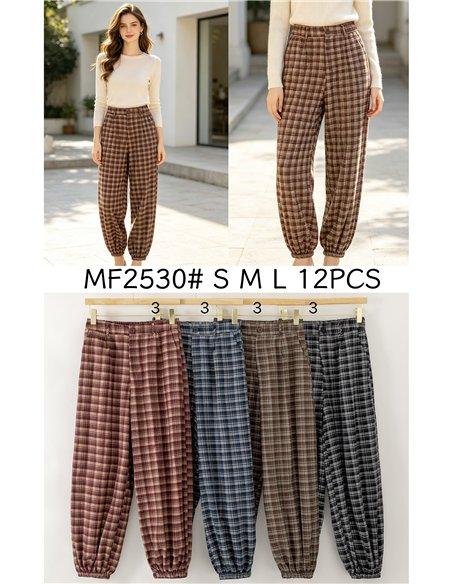 Pantalón cuadros bajo elástico