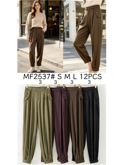 Pantalón jogger detalle solapa 2
