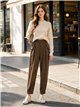 Pantalón jogger detalle solapa