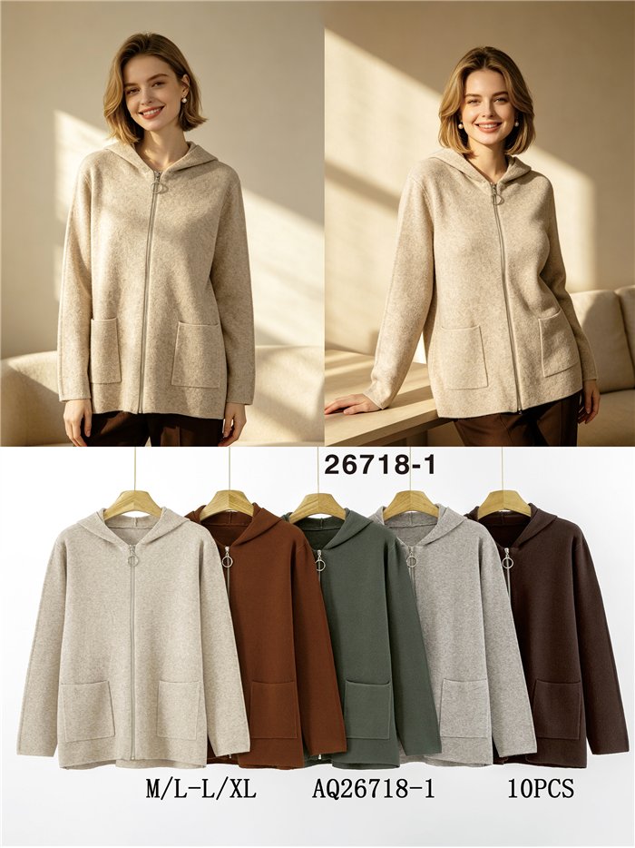 Jaqueta de tricô oversized com capuz e bolsos frontais.