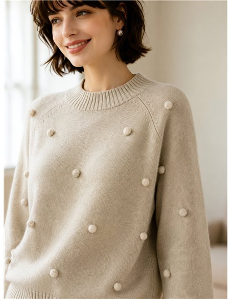 Camisa com pompons em relevo