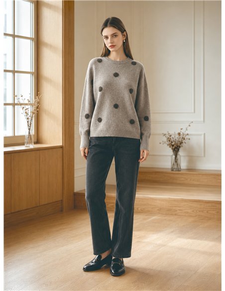 Camisa com pompons em relevo