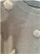 Camisa com pompons em relevo