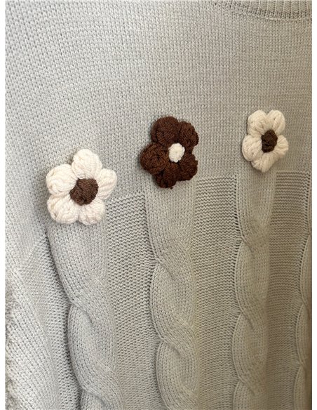 Jersey amplio con flores en relieve