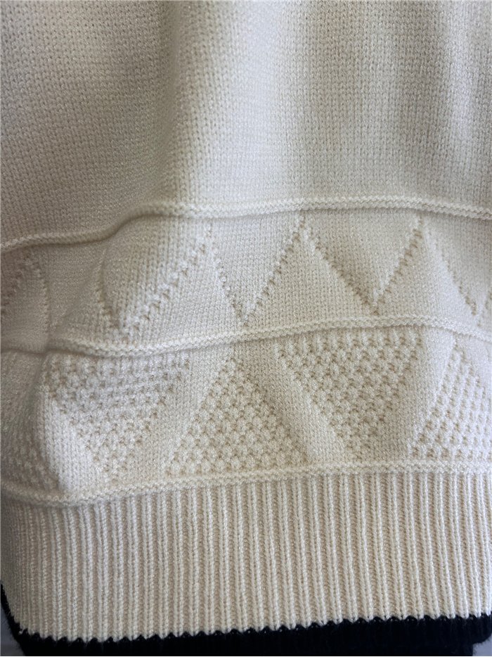 Jersey amplio calado cuello alto