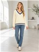 Pull oversize à col en V en maille torsadée avec détails contrastés