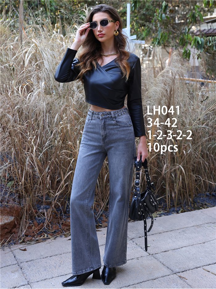 Jeans wide leg tachuelas