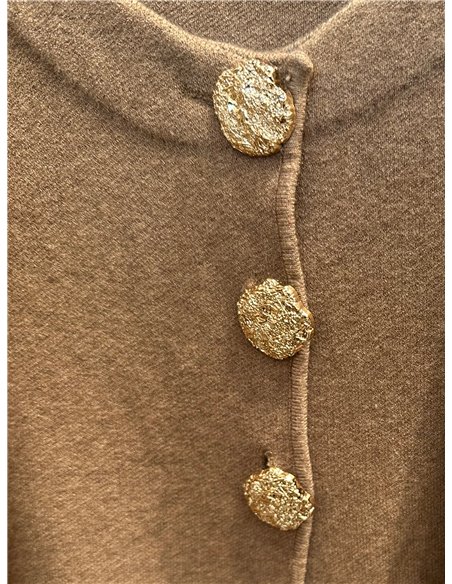 Strickjacke mit Knöpfen in Hammerschlagoptik