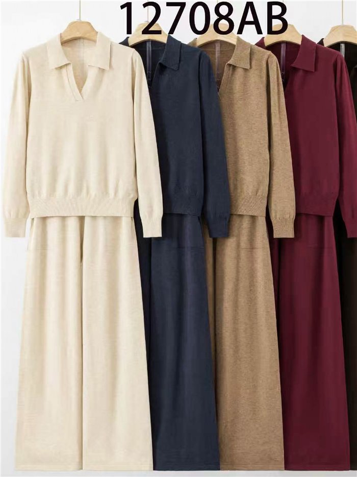 Conjunto jersey cuello polo y pantalón