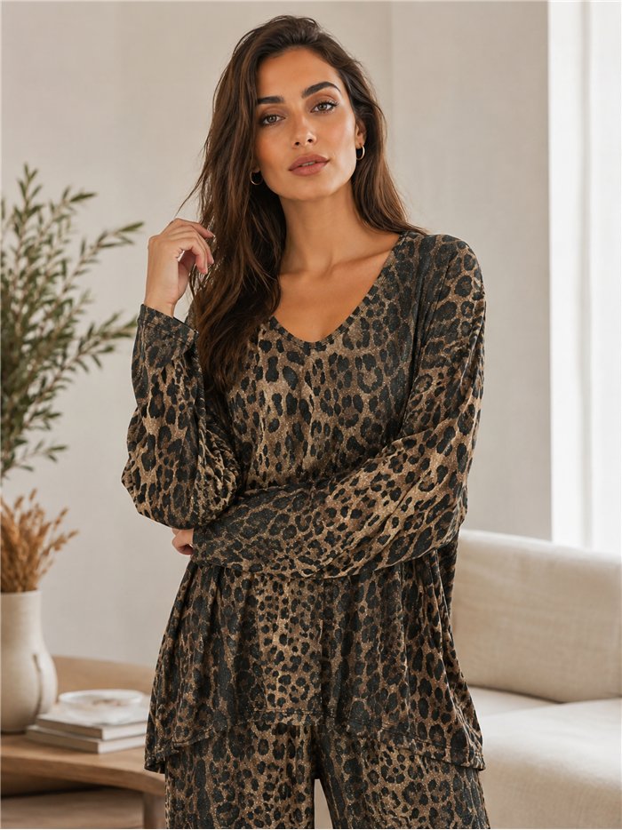 Completo composto da camicetta lunga con stampa animalier e glitter e pantaloni