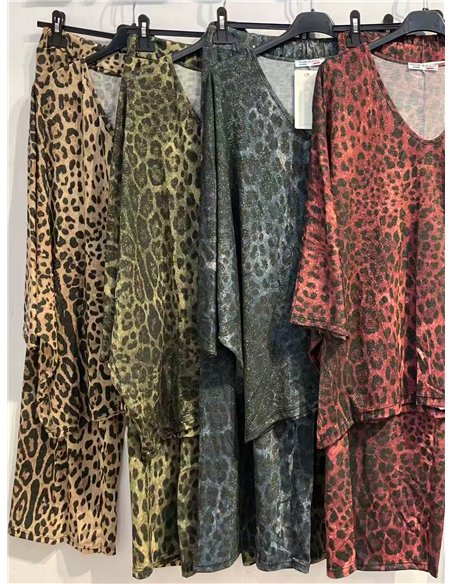 Completo composto da camicetta lunga con stampa animalier e glitter e pantaloni