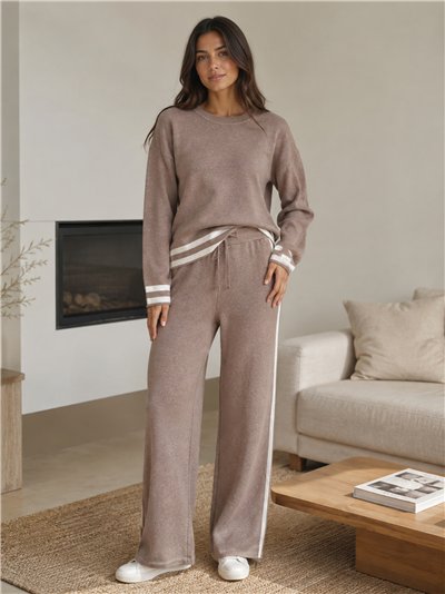 Conjunto jersey amplio detalle rayas y pantalón