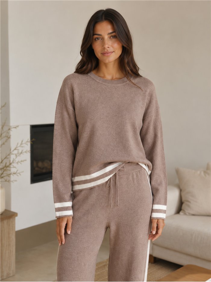 Conjunto jersey amplio detalle rayas y pantalón