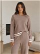 Conjunto jersey amplio detalle rayas y pantalón