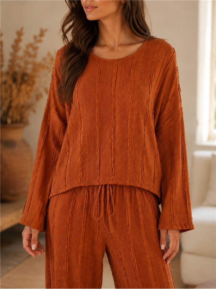Set aus locker sitzender, strukturierter Bluse und Hose in Übergröße