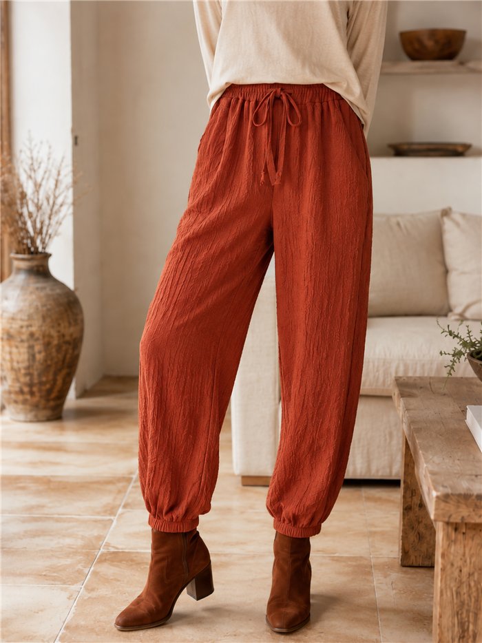 Pantalón jogger textura relieve