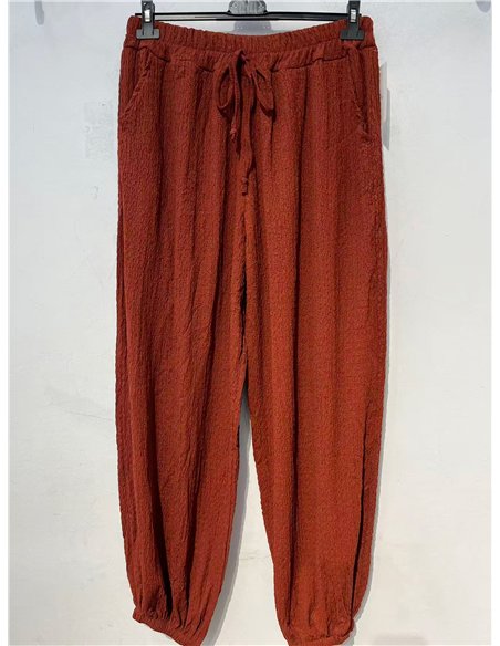Pantalón jogger textura relieve