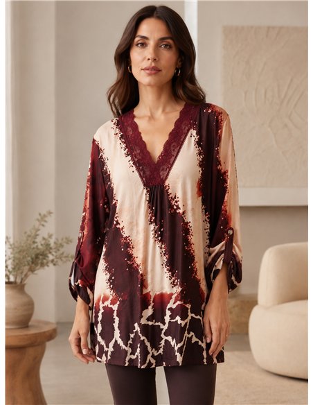 Blusa estampada encaje talla grande