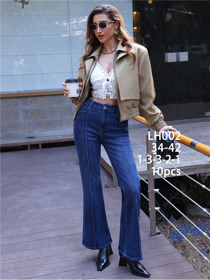 Jeans flare costura frontal