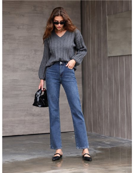 Basic Straight Jeans