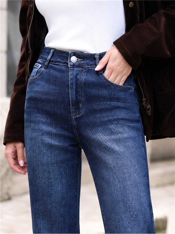 Jeans rectos azul oscuro