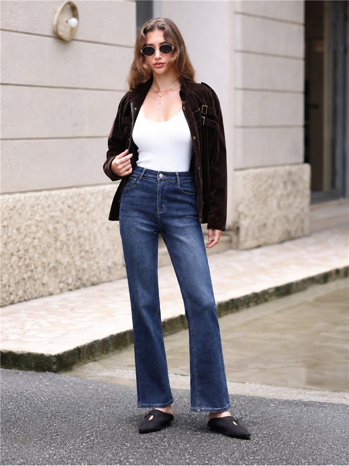 Jeans rectos azul oscuro
