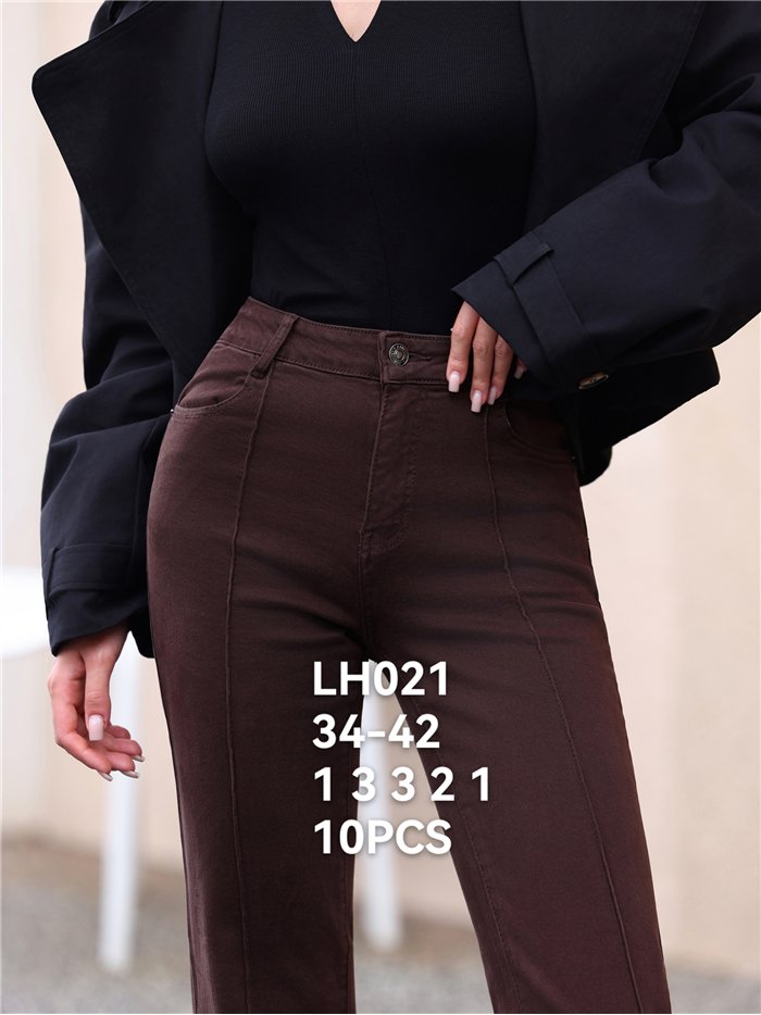 Jeans flare color chocolate