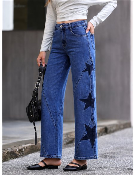 Weit geschnittene Jeans mit gestickten Patchwork-Sternen