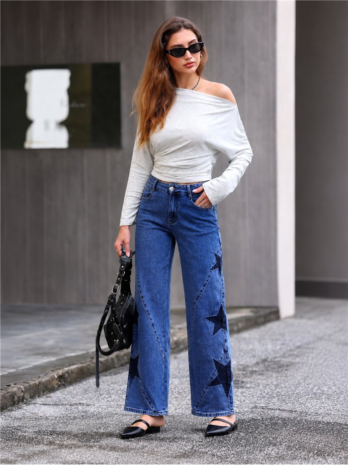 Weit geschnittene Jeans mit gestickten Patchwork-Sternen