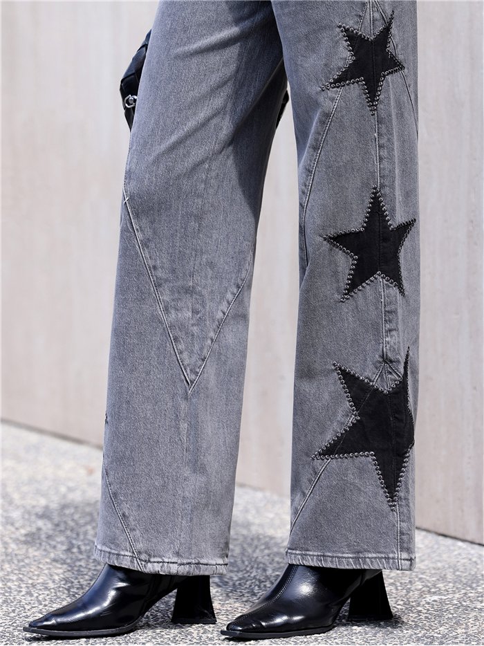 Jean gris à jambes larges brodé d'étoiles patchwork