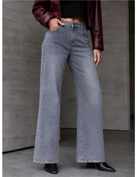 Jeans wide leg gris estrellas desflecadas