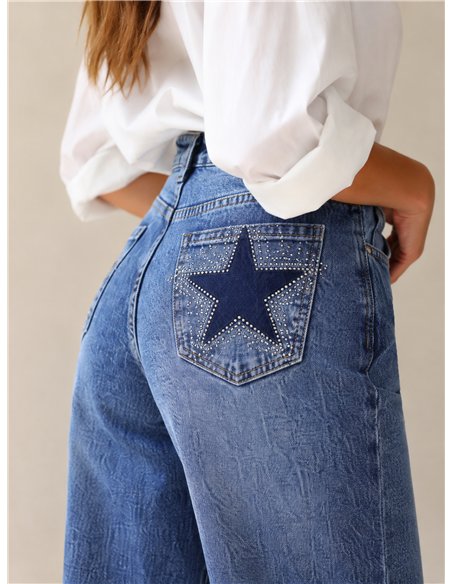 Jeans wide leg estrella trasera con strass