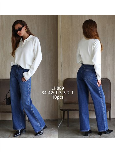 Weit geschnittene Jeans mit seitlichen Ösen 2