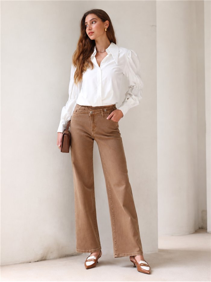 Jeans wide leg camel cintura cruzada