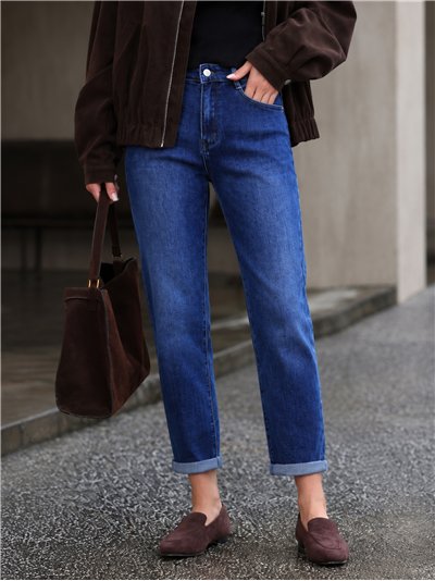 Jeans mom fit bajo vuelto
