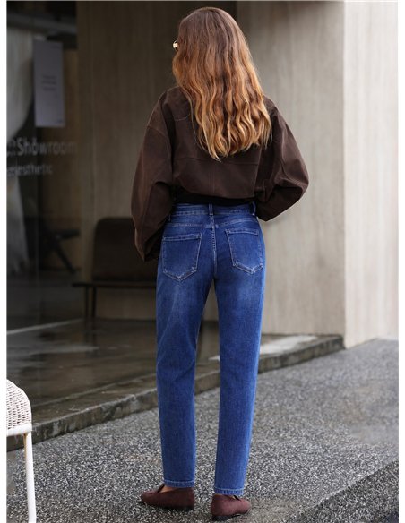 Jeans mom fit bajo vuelto