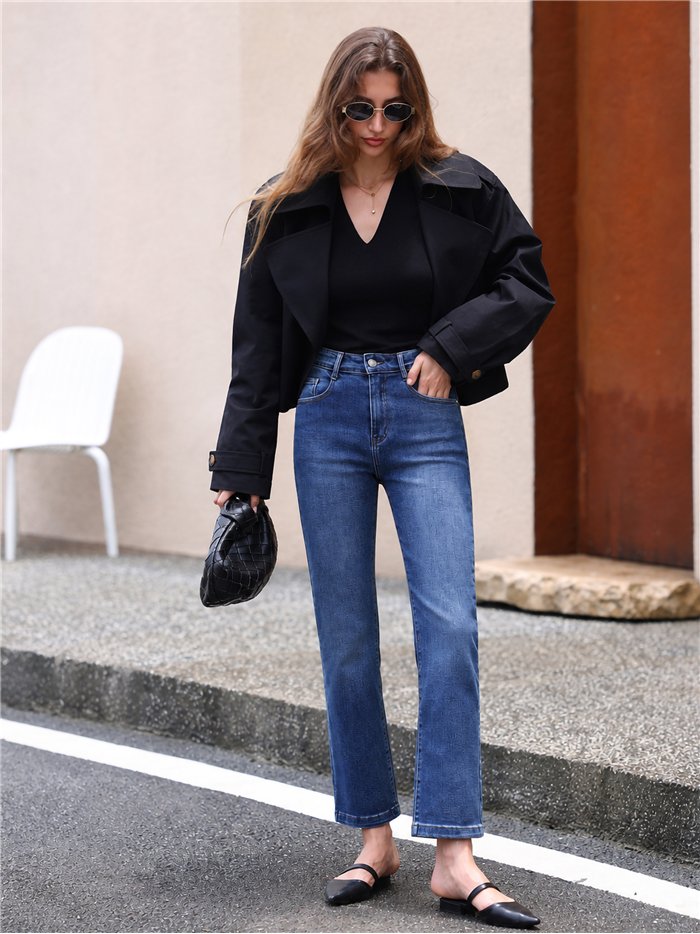 Jeans rectos cropped azul