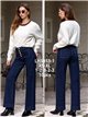 Jean indigo à jambes larges avec poches plaquées et boutons multicolores