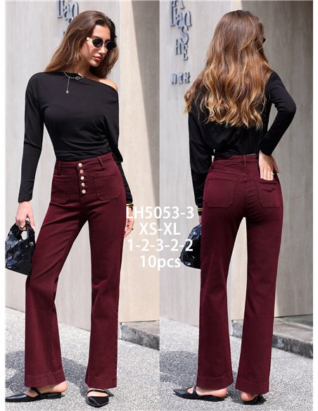 Jeans wide leg burdeos bolsillos parche y botones multicolor