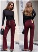 Jeans wide leg burdeos bolsillos parche y botones multicolor