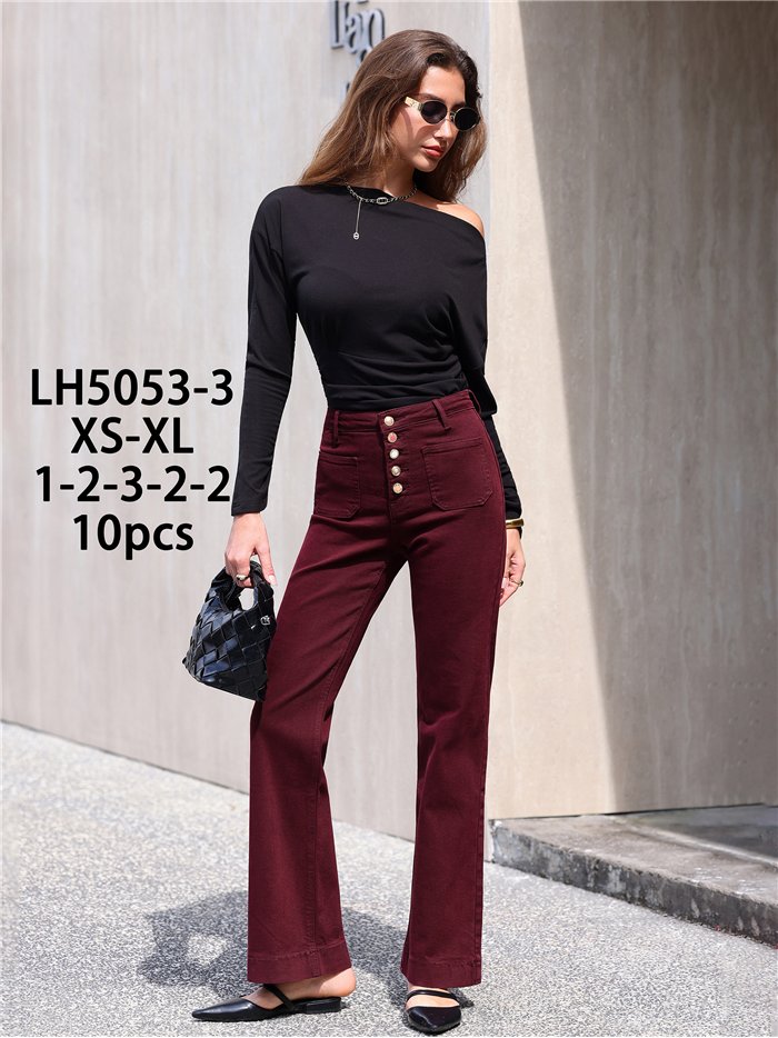 Jeans wide leg burdeos bolsillos parche y botones multicolor